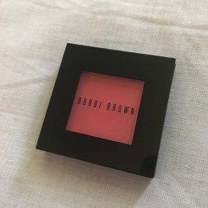 Bobbi Brown Blush Apricot Silky Smooth Powder